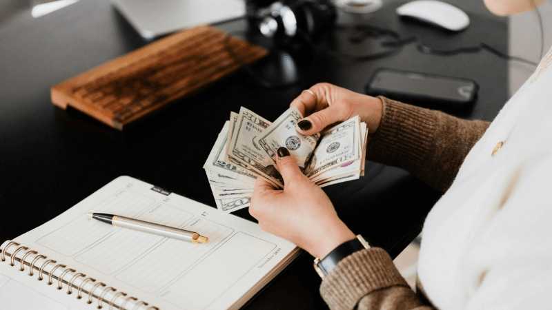 how to manage monthly salary effectively